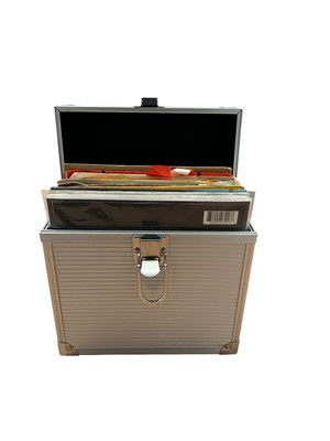 Lot 2218 - The Smiths singles box No. 04145 Limited Edition together with selection of 45's including DJ Shadow, Kate Nash, Radiohead etc - and LP's by Mudhoney, Barenaked Ladie, Sigur Ros, James...