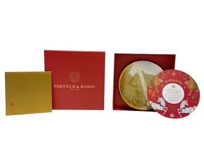 Lot 115 - Eight Royal Fortnum & Mason Christmas puddings with cards