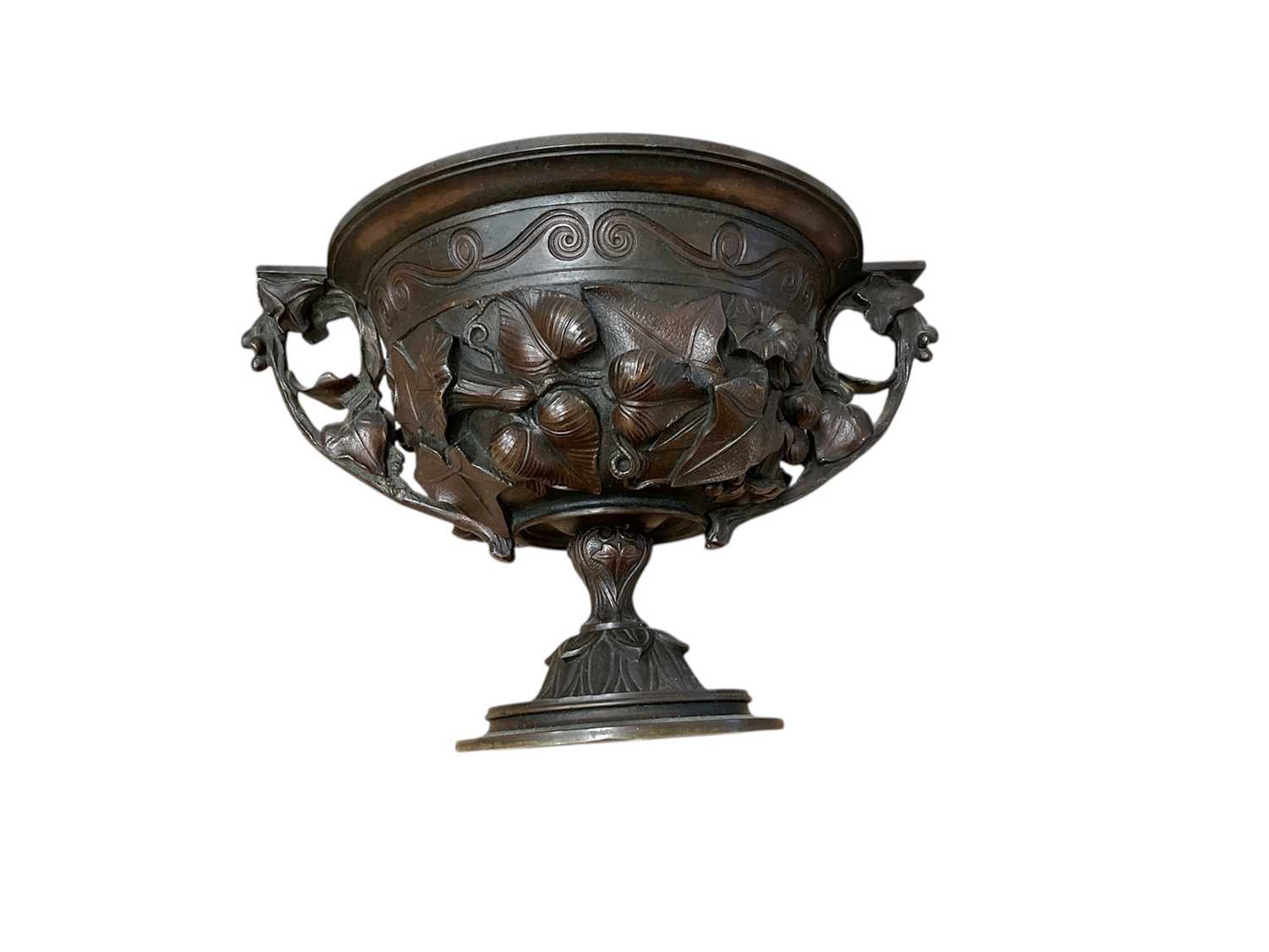 Lot 15 - Victorian Grand Tour bronze urn