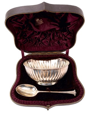 Lot 417 - Victorian silver christening set, comprising bowl with fluted decoration