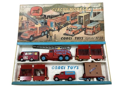 Lot 1644 - Corgi Major 1st Issue Chipperfields Circus Models including animals (2 polar bears, 2 lions & elephant), boxed Gift Set No.23