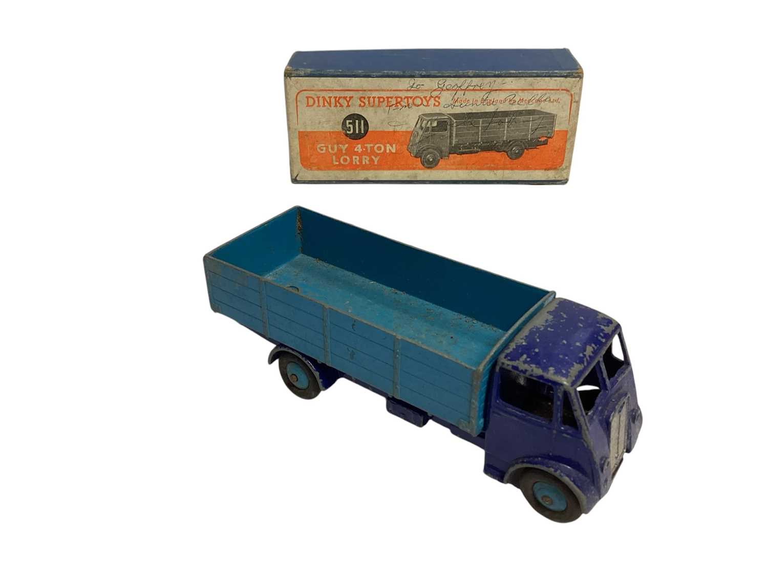 Lot 1826 - Dinky Supertoys Bedford Articulated Lorry No.521 & Guy 4-Ton Lorry No.511 and Dinky Toys Big Bedford Lorry, original boxes (worn) (3)