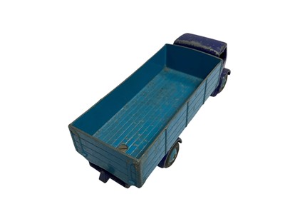 Lot 1826 - Dinky Supertoys Bedford Articulated Lorry No.521 & Guy 4-Ton Lorry No.511 and Dinky Toys Big Bedford Lorry, original boxes (worn) (3)