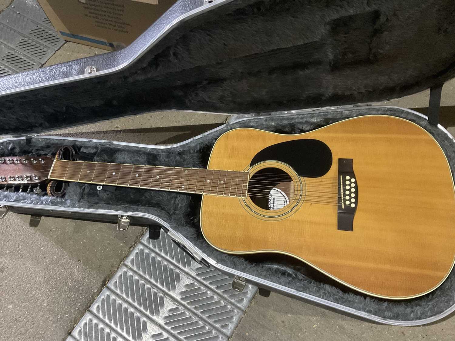 Lot 266 - Encore classical guitar in case