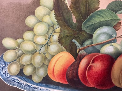 Lot Thomas Remnant Charleton (1756-1849) watercolour - Still life of fruit in a blue and white dish, 25 x 35cm