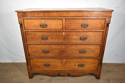 Lot 1608 - Regency oak chest of drawers