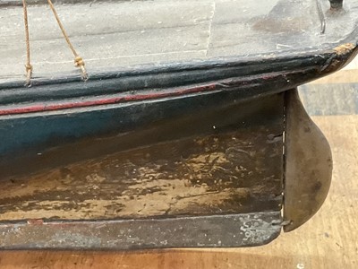 Lot 1009 - Antique model of a ship