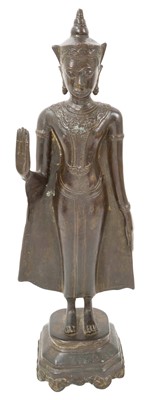 Lot 999 - 17th century Thai bronze Buddha figure