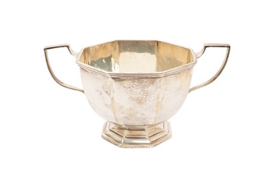 Lot 486 - Silver two handled bowl, 13ozs