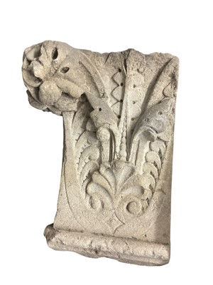 Lot 1089 - Antique acanthus carved stone capital