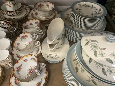 Lot 290 - 1950s Wedgwood 'Penshurst' 12 place dinner service, Edwardian and later tea and coffee wares