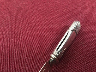 Lot 228 - Victorian silver combination bookmark/propelling pencil in the form of a butter knife (Birmingham 1887)