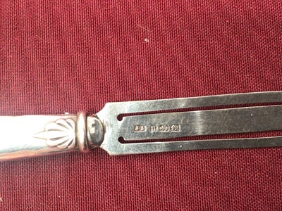 Lot 228 - Victorian silver combination bookmark/propelling pencil in the form of a butter knife (Birmingham 1887)