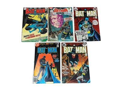 Lot 2801 - Five DC Comics Batman (1970's) #219 #234 (featuring the 1st silver-age appearance of Two-Face) #245 (iconic cover) #253 (crossover appearance of The Shadow) #300