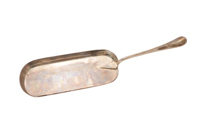 Lot 556 - Silver crumb scoop by Mappin & Webb in fitted case