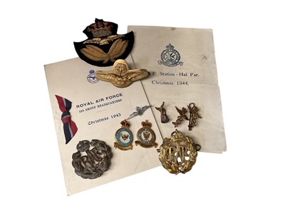 Lot 654 - Group of Second World War RAF badges and similar, and a 1943 RAF Group HQ Christmas programme with signatures.