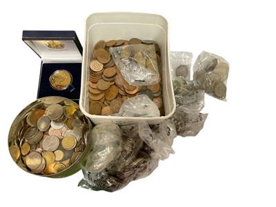 Lot 471 - World - Mixed coinage to include G.B. Edward III silver London Groat Class C 1351-2 F, copper 17th century Trade Farthing, John Parker, Wivenhoe, Essex G-VG, a small quantity of silver & oth...
