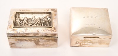 Lot 432 - Edwardian silver cigarette box of square form, with hinged cover and engraved initials (London 1903)