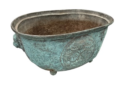 Lot 1505 - 18th century Continental copper jardinière
