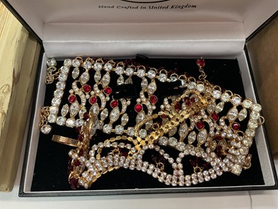 Lot 217 - Collection of vintage paste set brooches, other jewellery and sundries