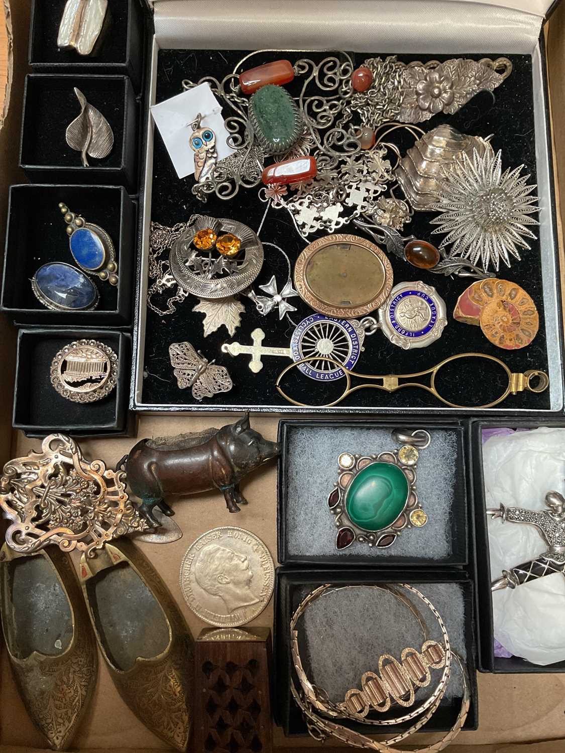 Lot 218 - Group of silver and white metal jewellery, other jewellery and sundries