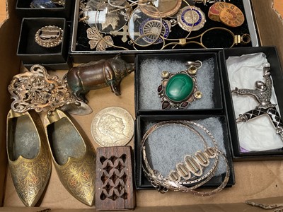 Lot 218 - Group of silver and white metal jewellery, other jewellery and sundries