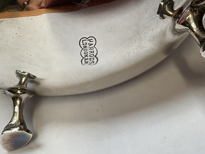 Lot 22 - 1930s silver sauce boat retailed by Harrods (Sheffield 1939)