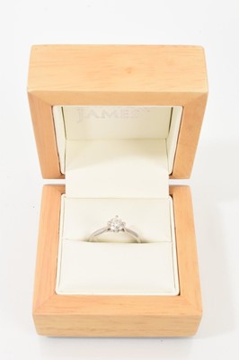 Lot 750 - Diamond single stone ring with a brilliant cut diamond weighing 0.60cts, F colour and SI2 clarity, GIA certified. In platinum setting