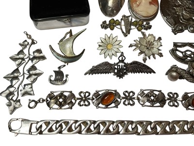 Lot 170 - Group of silver and white metal jewellery including Norwegian silver and enamel brooches, RAF sweetheart brooch, cameo brooch, amber etc