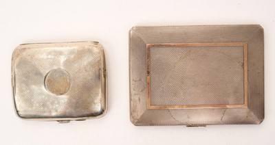 Lot 473 - 1930s silver cigarette case of rectangular form, with engine turned decoration and gold insert