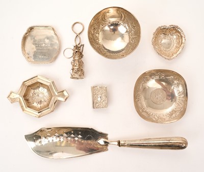 Lot 479 - Selection of miscellaneous 20th century silver, together with a Georgian silver fish slice