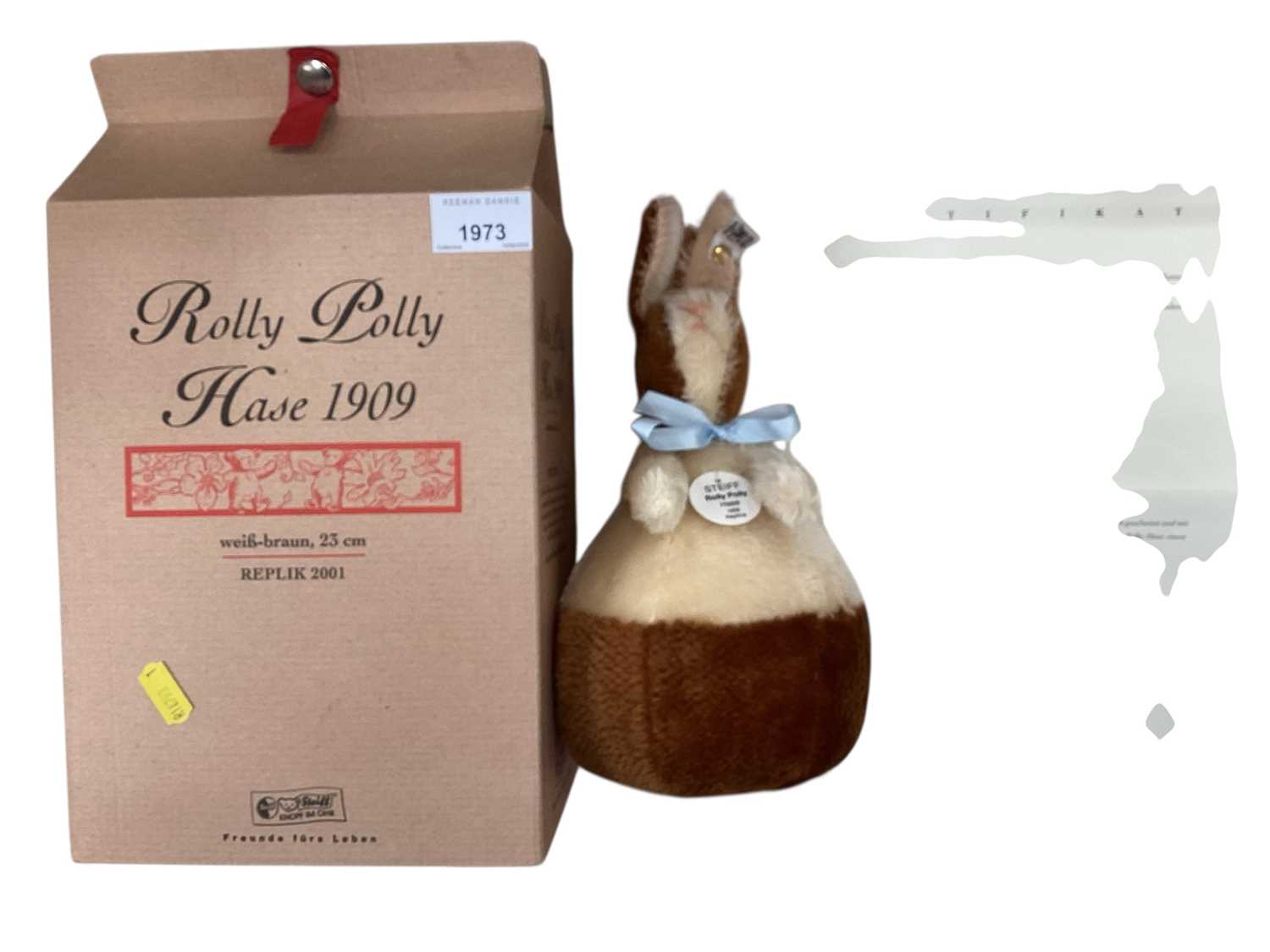 Lot 1973 - Steiff Roly Poly bears Santa 037894, Rolly Polly 406652 and 402173 all boxed with certificates.