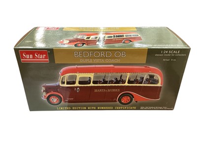 Lot 2006 - Sun Star 1:24 scale Bedford OB Coach 1947 Duple Vista-HAA 558 Hants & Sussex, boxed 5004 (1)