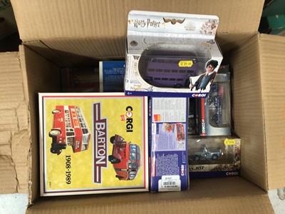Lot 2014 - Original Omnibus Company die-cast buses, in Perspex & boxes, approx. 87 (3 boxes)