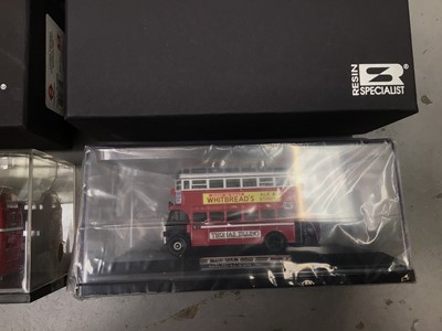 Lot 2022 - Resin Specialist OO Gauge London Transport Routemaster FRM1 R/S-76605 & AEC Regal IV Private Hire Coach RS-76646 and Green Line AEC Regal IV Private Hire Coach RS-76647 & Thomas Tiling A...