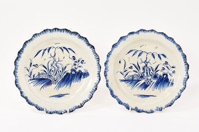 Lot 319 - A pair of antique blue and white pearlware plates