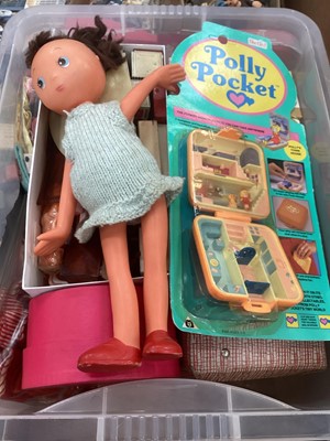 Lot 2715 - Collection of vintage dolls including Sindy, Polly Pocket, etc