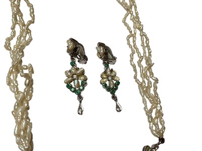 Lot 161 - Freshwater pearl suite of jewellery