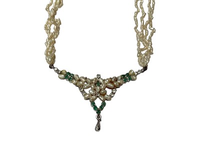 Lot 161 - Freshwater pearl suite of jewellery