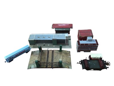 Lot 2032 - Three boxes of trains