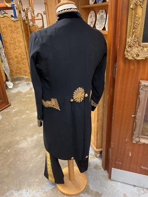 Lot 89 - Fine 1930s King George V Privy Councillor's uniform (3rd class)