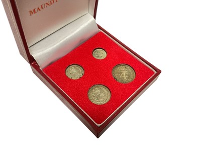 Lot 516 - G.B. - Silver four coin Elizabeth II Maundy set 1975 (N.B. Cased)