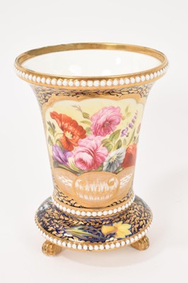Lot 301 - Spode flared vase, pattern number 2575, circa 1815-20
