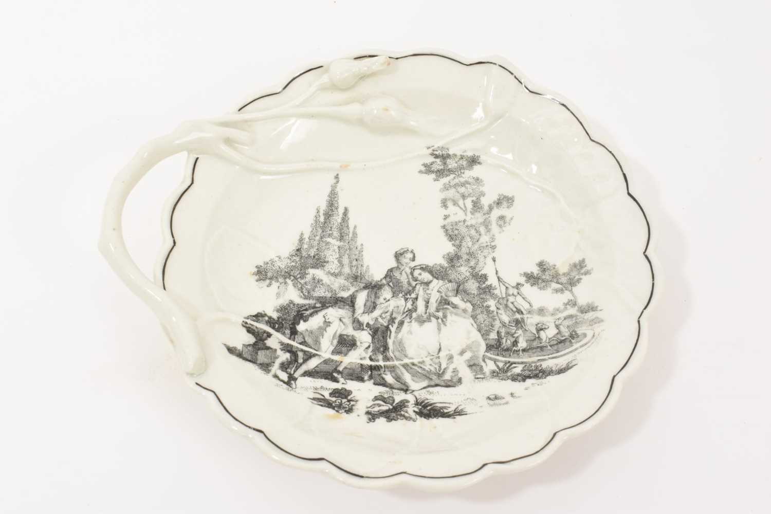 Lot 36 - Worcester Blind Earl sweetmeat dish, printed by Robert Hancock with L’Amour, circa 1765-70