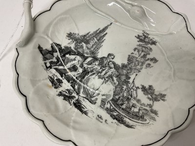 Lot 36 - Worcester Blind Earl sweetmeat dish, printed by Robert Hancock with L’Amour, circa 1765-70