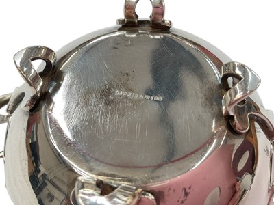 Lot 266 - Edwardian silver sugar bowl, (London 1906), maker Charles Edwards, 10.5cm in diameter (excluding handles), all at 6ozs.