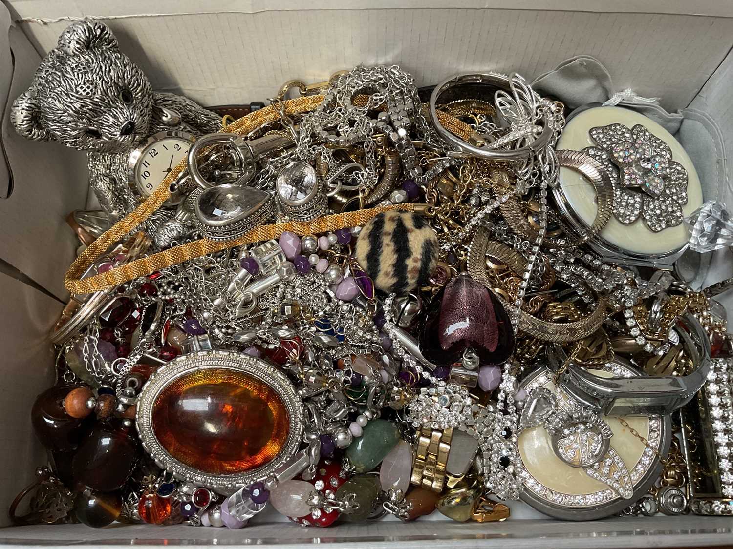 Lot 265 - Costume jewellery and wristwatches