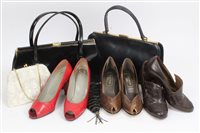 Lot 3122 - Vintage shoes - 1940s brown leather by Dolcis,...