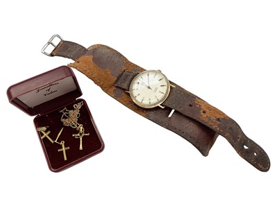 Lot 1176 - 1960s gentlemen’s 9ct gold Rotary wristwatch on leather strap and a 9ct gold cross pendant on chain and earrings
