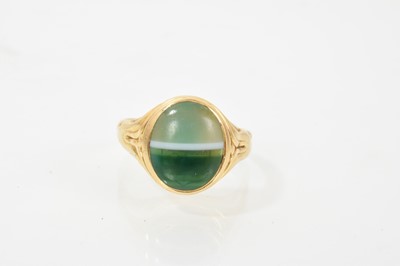 Lot 660 - Victorian gold and green banded agate signet ring in gold setting, ring size R.